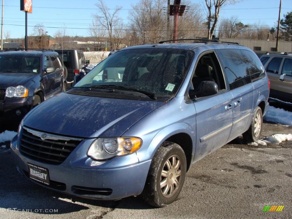 2007 Town & Country Touring - Marine Blue Pearl / Medium Slate Gray photo #1