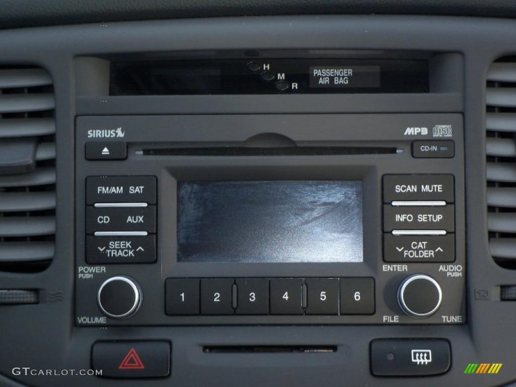 2010 Kia Rio LX Sedan Controls Photo #42760232