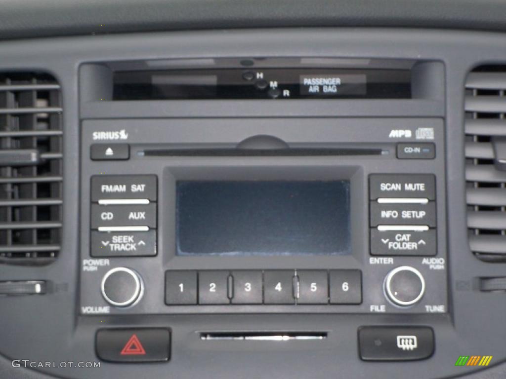 2010 Kia Rio LX Sedan Controls Photo #42760720