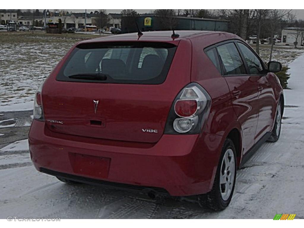 2010 Vibe 1.8L - Red Hot Metallic / Ebony photo #11