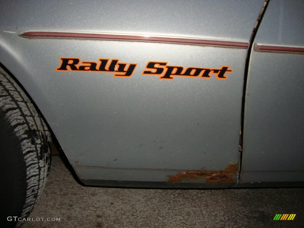 1979 Chevrolet Camaro Rally Sport Marks and Logos Photos