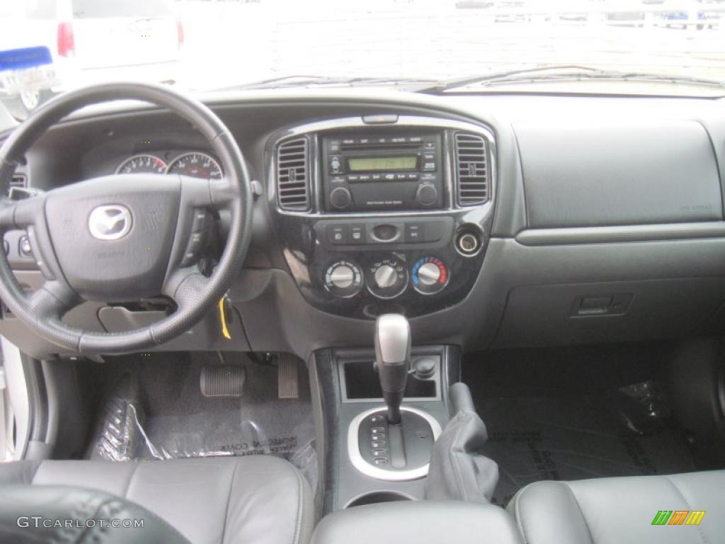2005 Mazda Tribute i Dashboard Photos