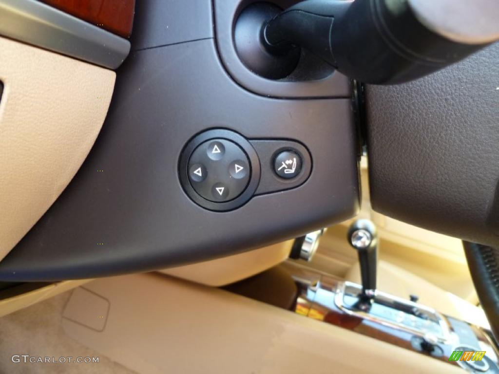 2004 Volkswagen Touareg V8 Controls Photo #42773705