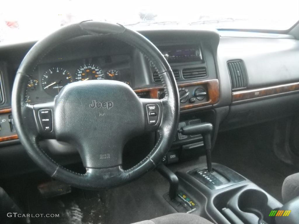 1998 Grand Cherokee Laredo 4x4 - Bright Platinum / Gray photo #14