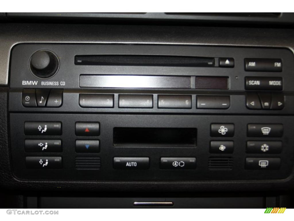 2003 BMW M3 Convertible Controls Photo #42780981
