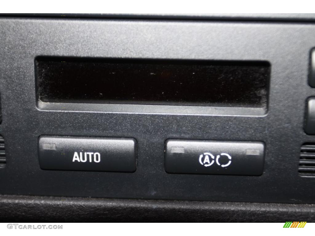 2003 BMW M3 Convertible Controls Photo #42781013