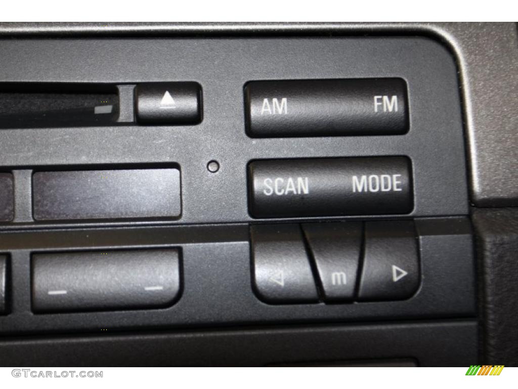 2003 BMW M3 Convertible Controls Photo #42781029