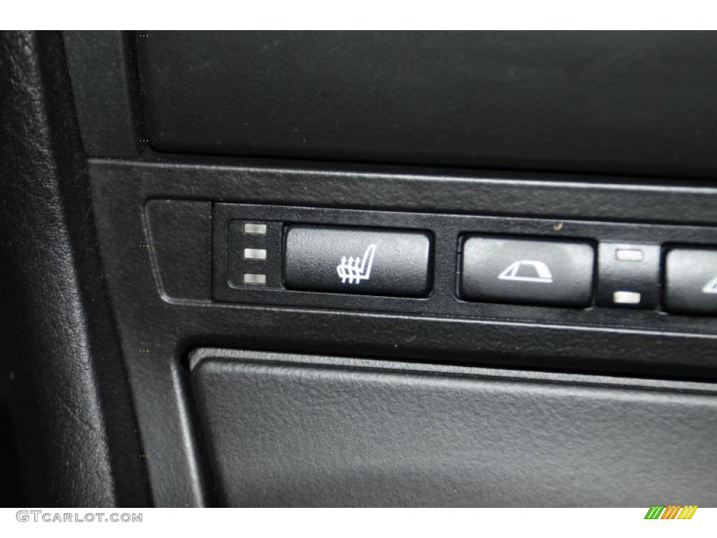 2003 BMW M3 Convertible Controls Photo #42781061