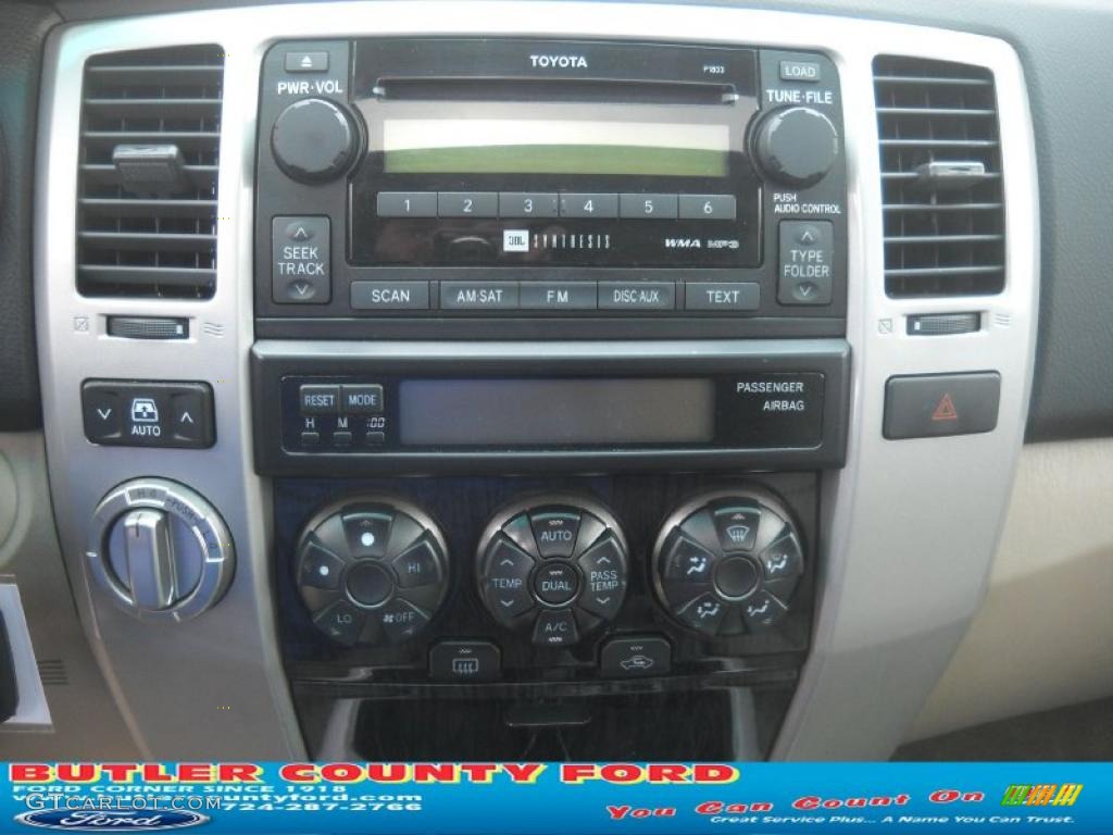 2006 4Runner Limited 4x4 - Black / Taupe photo #17