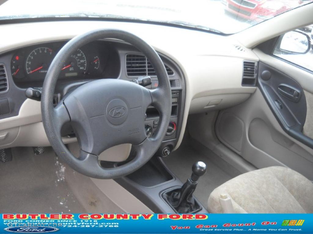 2002 Elantra GLS Sedan - Nordic White / Beige photo #9