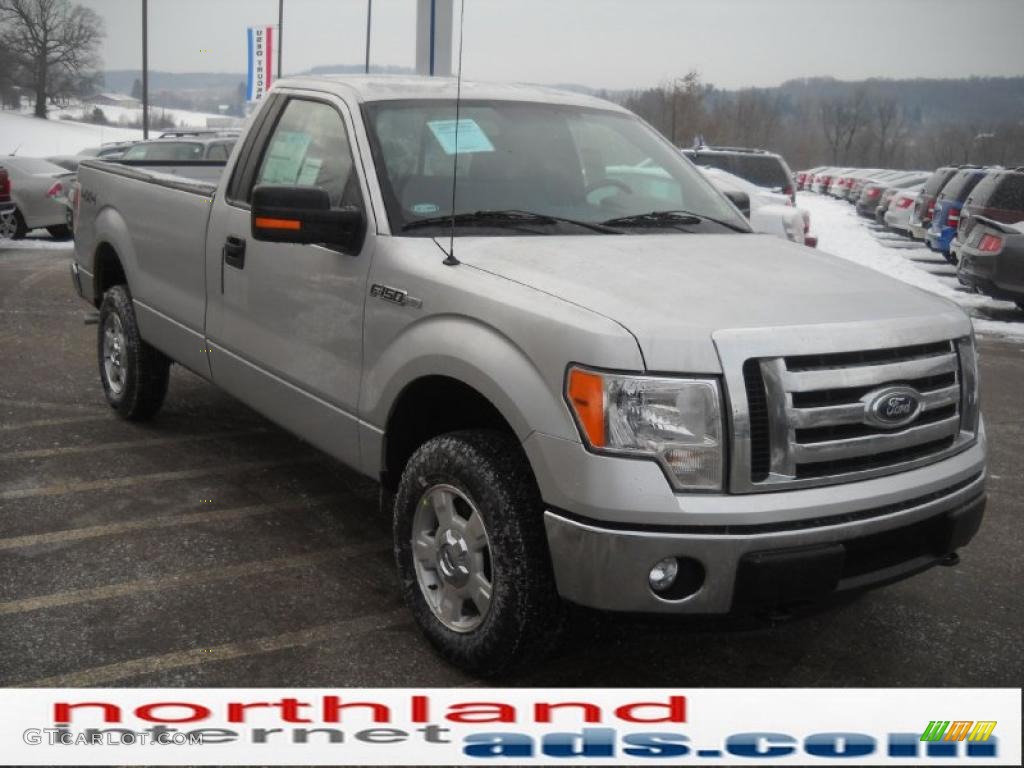 2011 F150 XLT Regular Cab 4x4 - Ingot Silver Metallic / Steel Gray photo #4