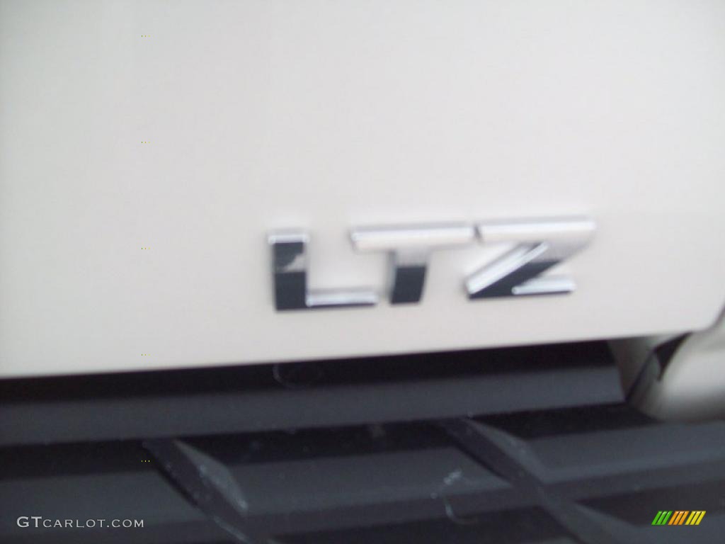 2011 Silverado 1500 LTZ Crew Cab 4x4 - White Diamond Tricoat / Light Titanium/Dark Titanium photo #31