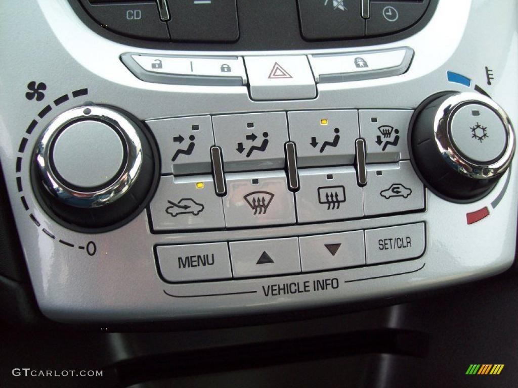 2011 Chevrolet Equinox LS AWD Controls Photo #42787173