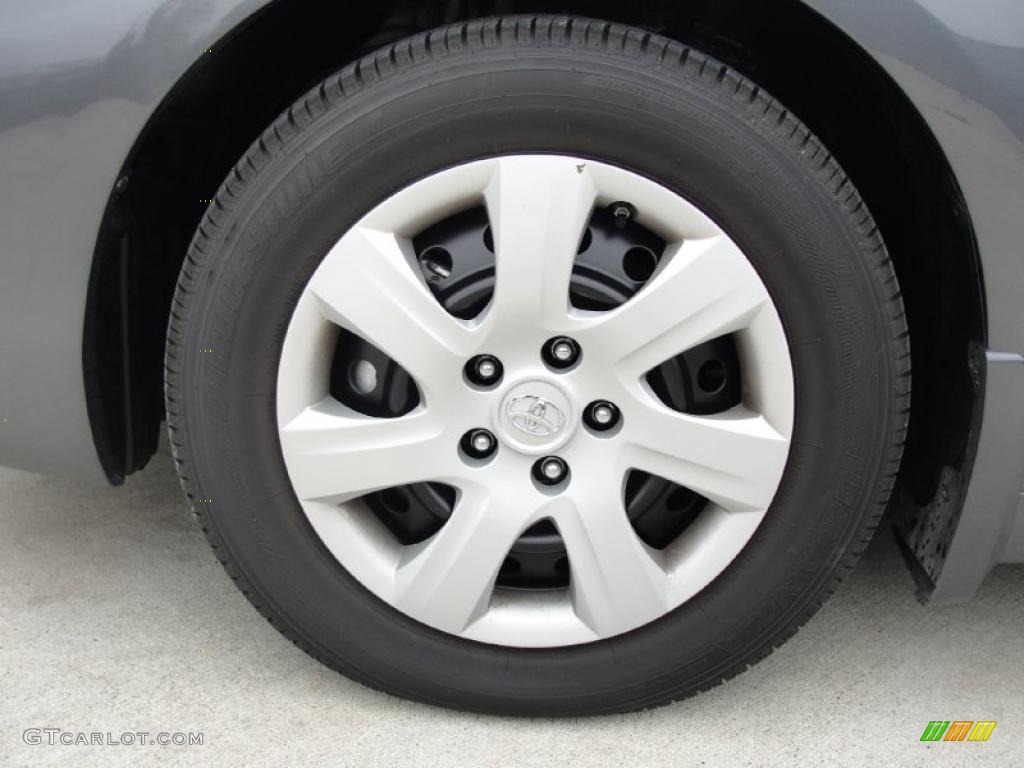 2011 Toyota Camry LE Wheel Photo #42790805