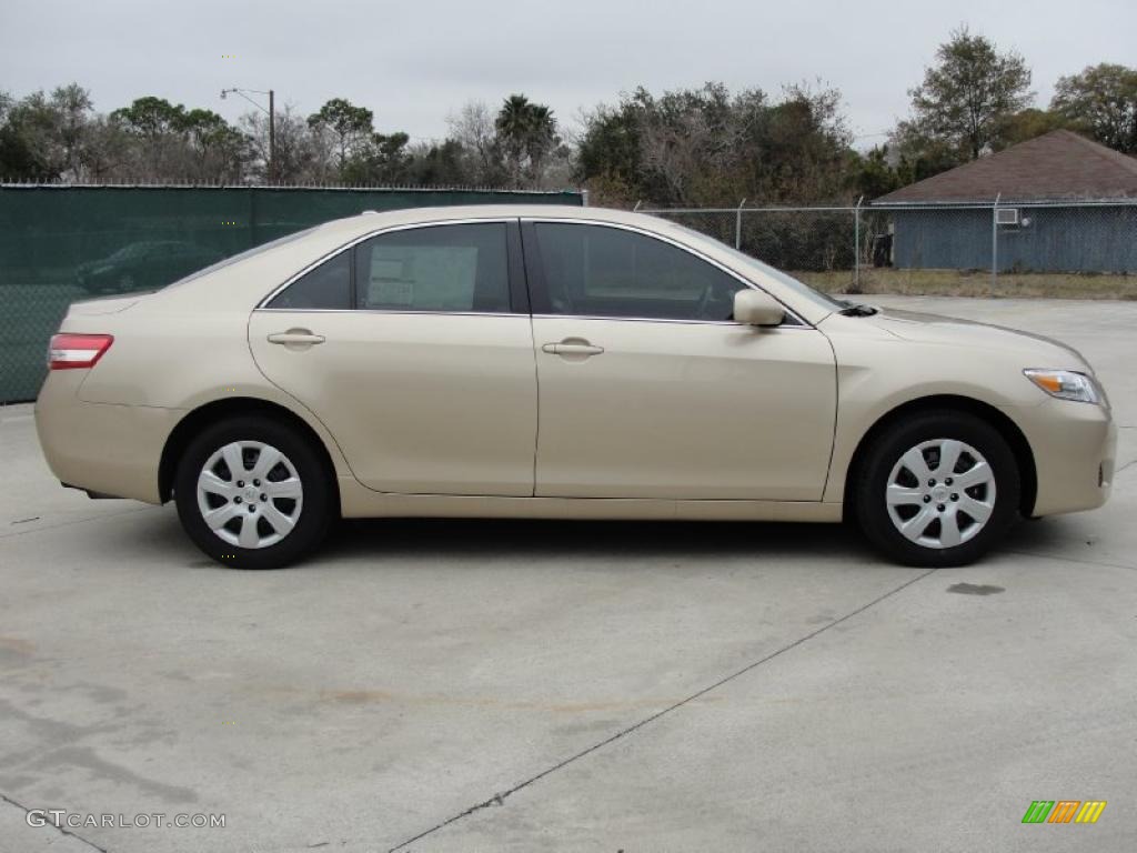 Sandy Beach Metallic 2011 Toyota Camry LE Exterior Photo #42792269