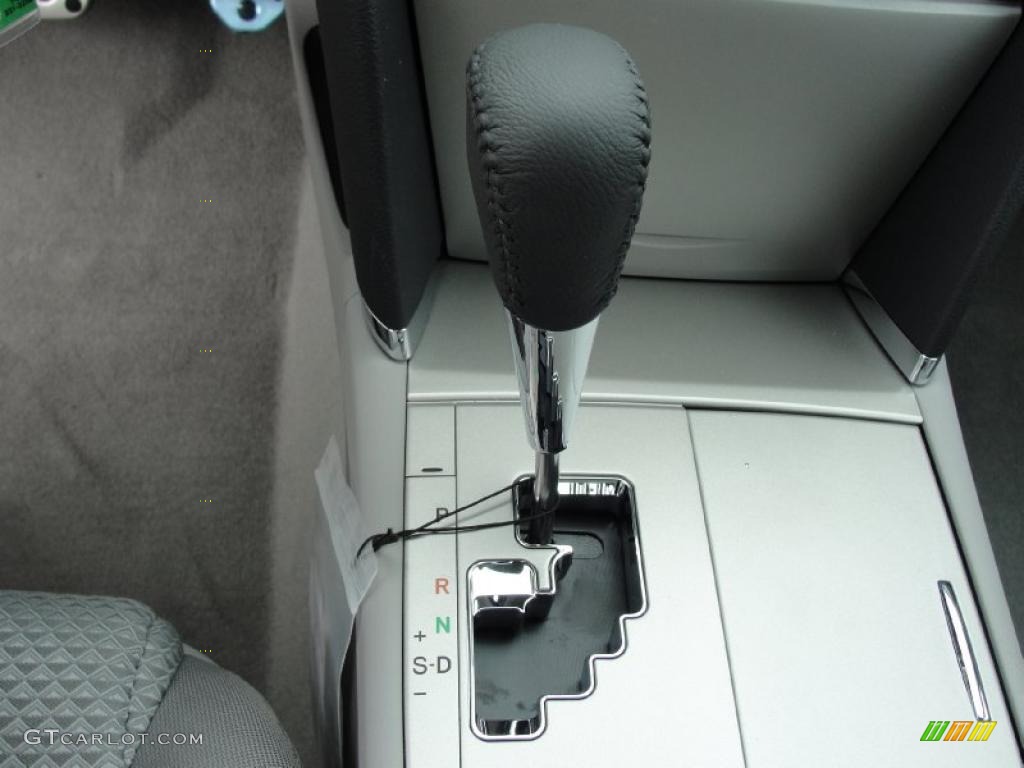 2011 Toyota Camry SE 6 Speed ECT-i Automatic Transmission Photo #42793157