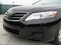 Black - Camry LE Photo No. 9
