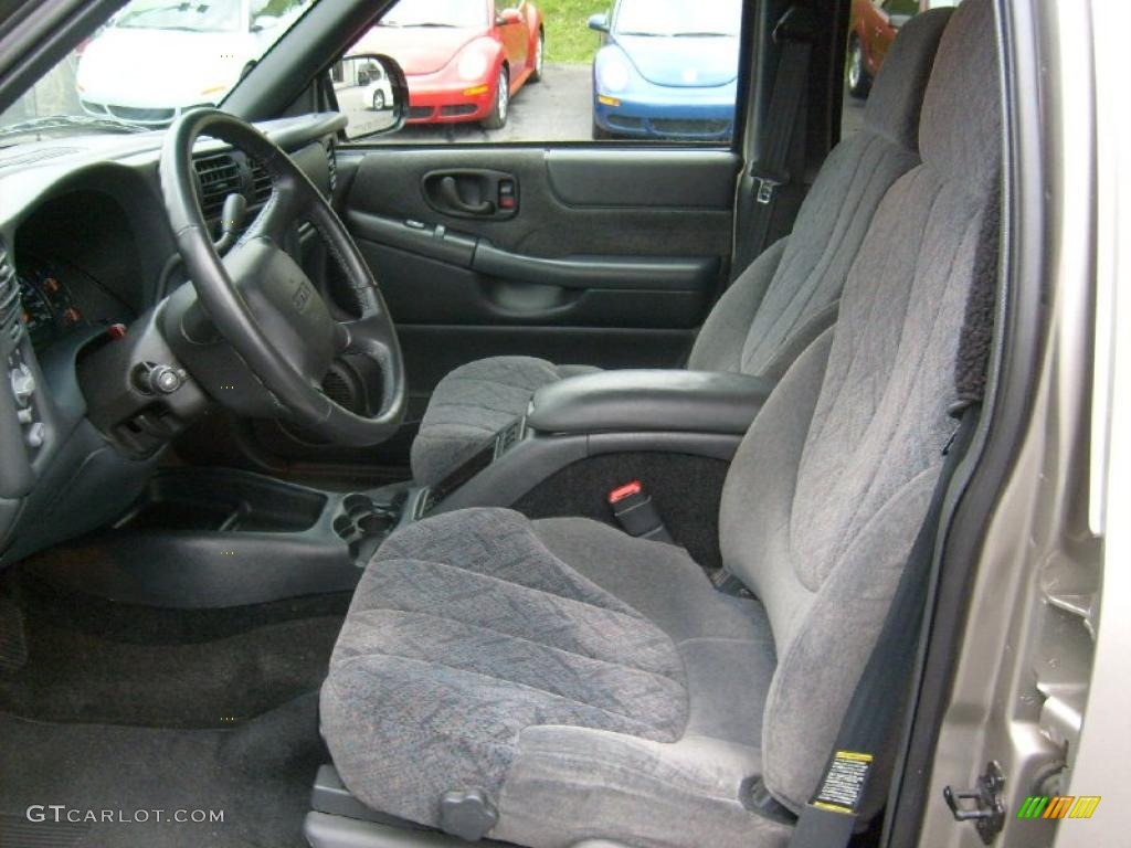 Pewter Interior 2002 GMC Sonoma SLS Crew Cab 4x4 Photo #42794913