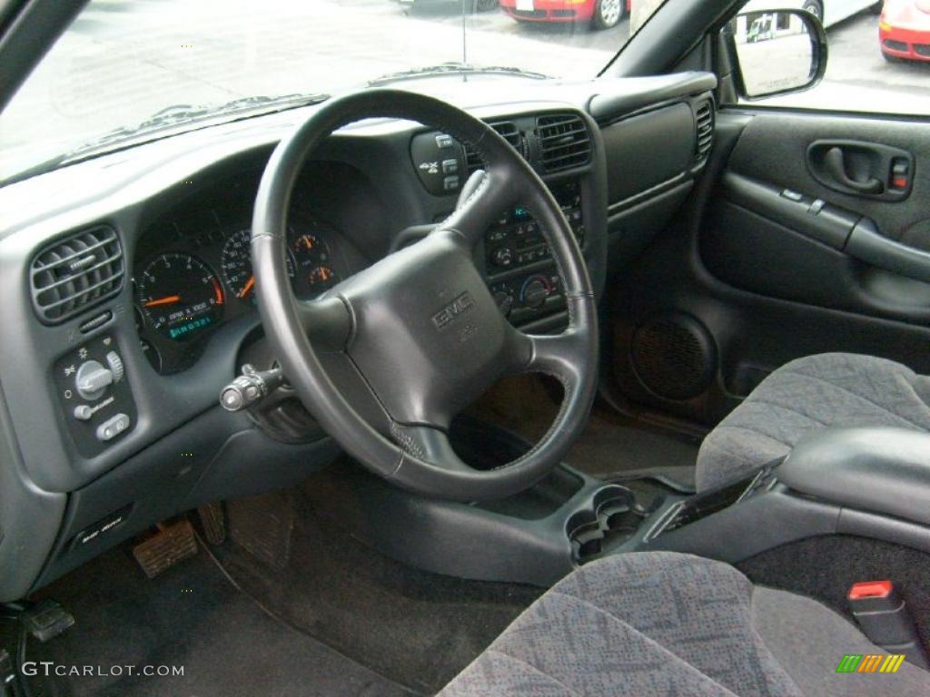 2002 GMC Sonoma SLS Crew Cab 4x4 Interior Color Photos