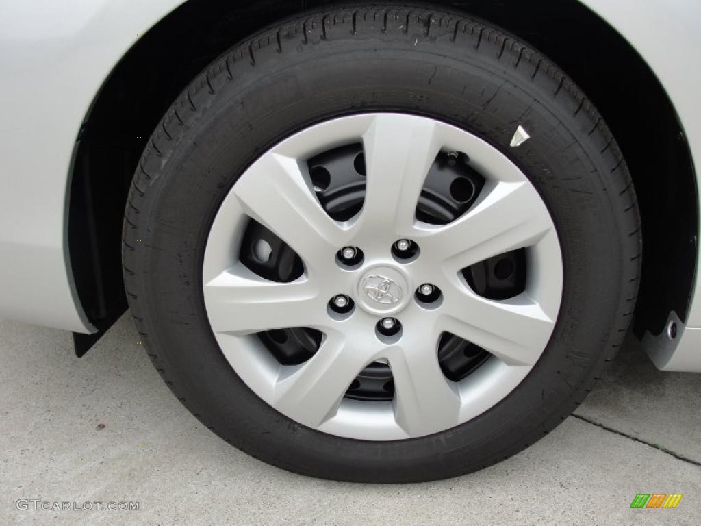 2011 Toyota Camry Standard Camry Model Wheel Photo #42796581