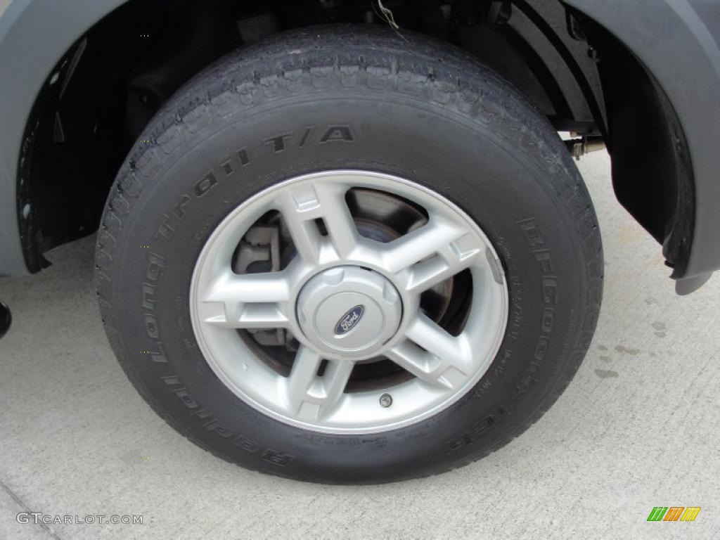 2005 Ford Explorer XLS Wheel Photo #42797129
