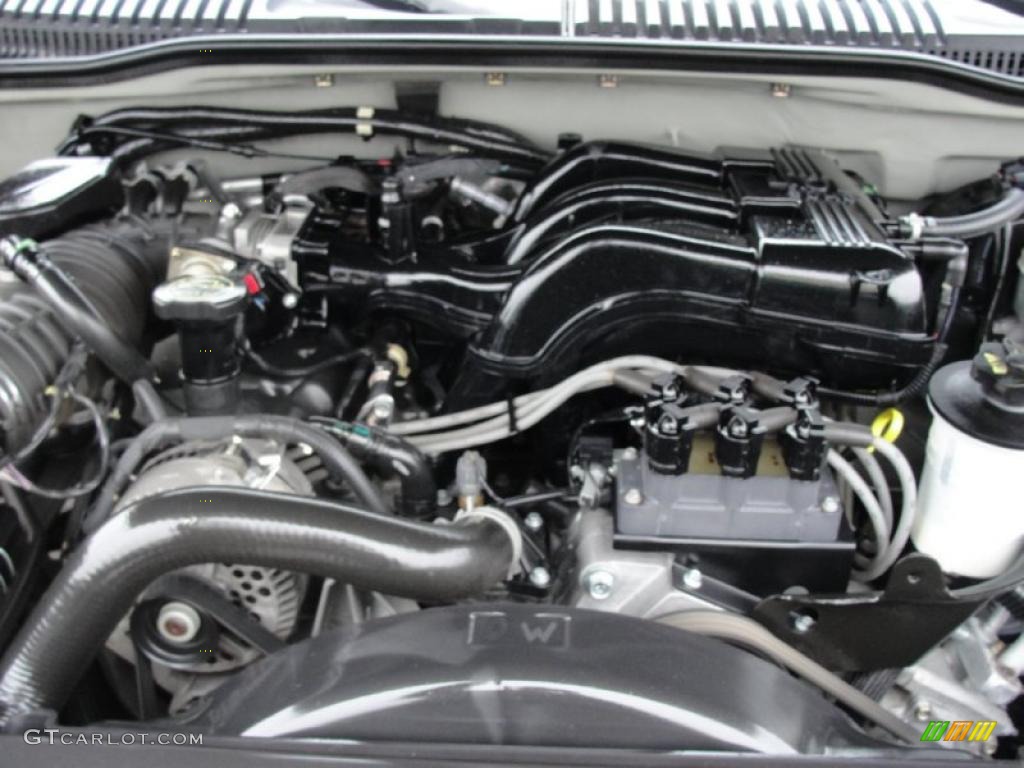 2005 Ford Explorer XLS 4.0 Liter SOHC 12-Valve V6 Engine Photo #42797237