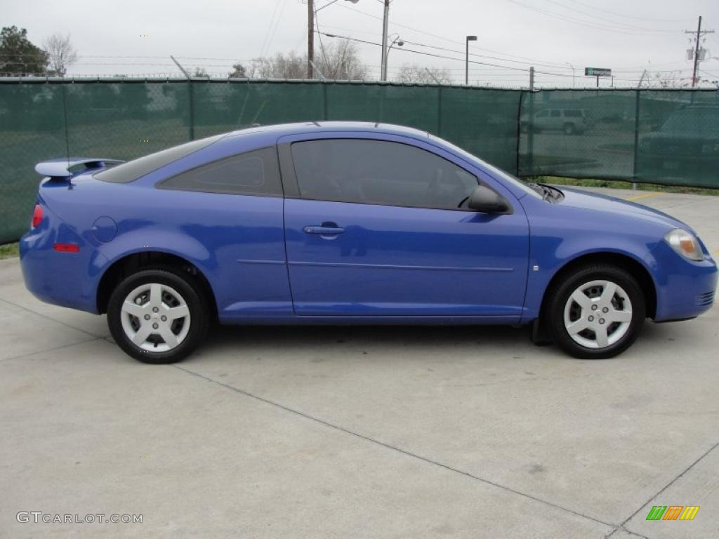 2008 Cobalt LS Coupe - Blue Flash Metallic / Gray photo #2