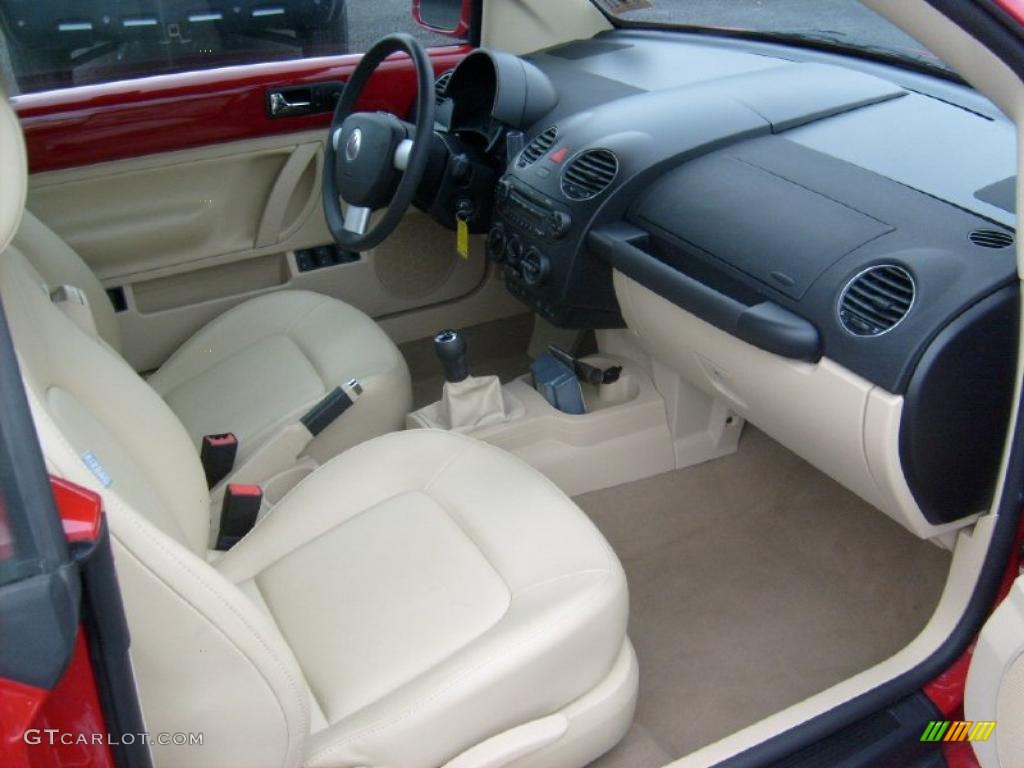 Cream Interior 2007 Volkswagen New Beetle 2.5 Convertible Photo #42801441