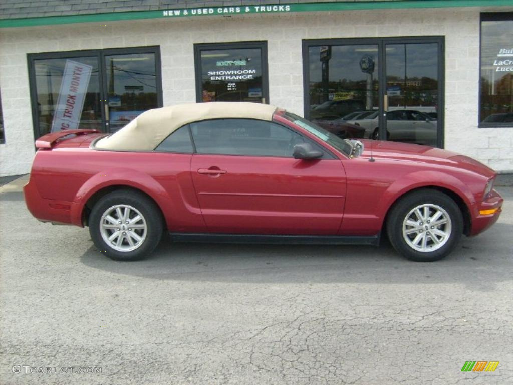 2006 Mustang V6 Deluxe Convertible - Redfire Metallic / Light Parchment photo #7