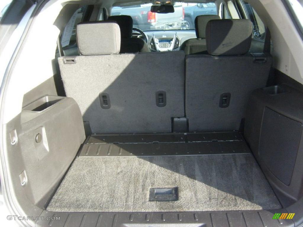 2010 Chevrolet Equinox LT AWD Trunk Photo #42803153