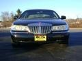 2001 Black Clearcoat Lincoln Town Car Signature  photo #2