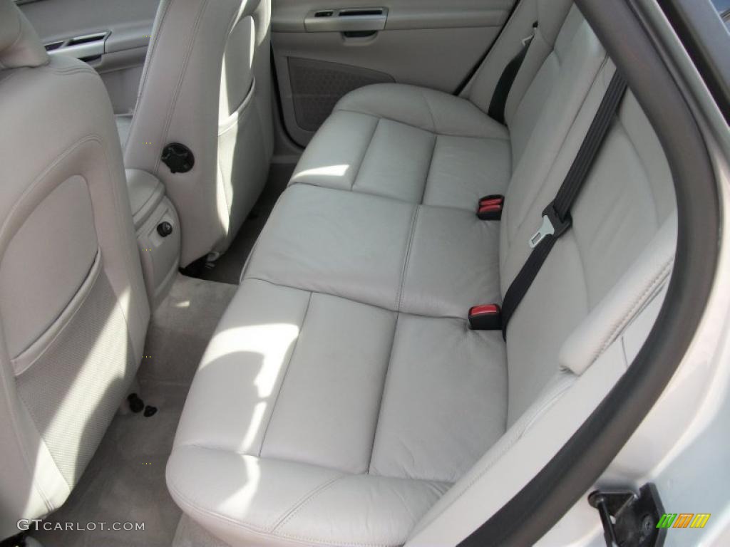 Taupe/Light Taupe Interior 2005 Volvo S40 T5 AWD Photo #42807699