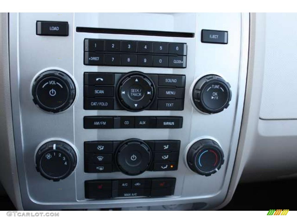 2010 Mercury Mariner I4 Premier 4WD Controls Photo #42812993