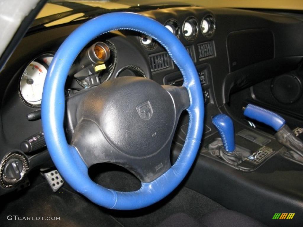 1997 Dodge Viper Hennessey Venom 650R Steering Wheel Photos