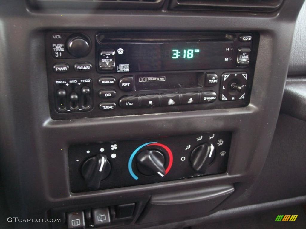 1999 Jeep Wrangler SE 4x4 Controls Photo #42821198