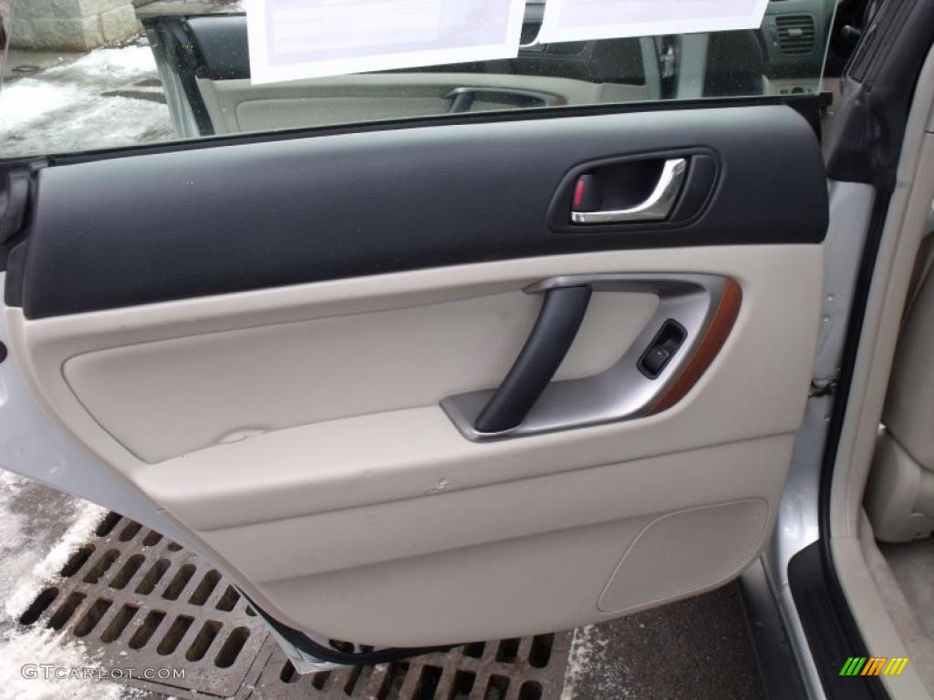 2006 Subaru Outback 3.0 R L.L.Bean Edition Sedan Taupe Door Panel Photo #42821360