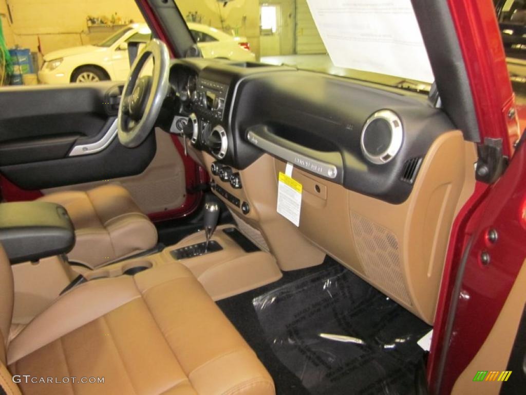 Black/Dark Saddle Interior 2011 Jeep Wrangler Unlimited Sahara 4x4 Photo #42822090