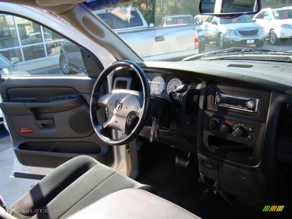 2002 Ram 1500 ST Quad Cab - Bright Silver Metallic / Dark Slate Gray photo #16