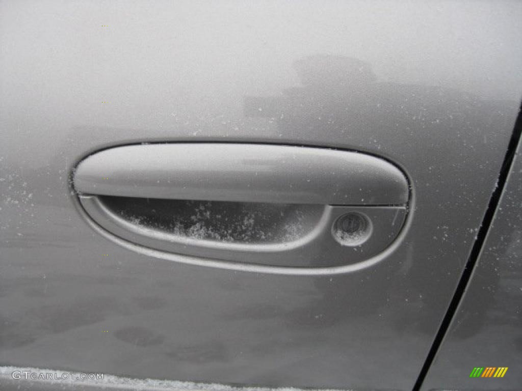 1997 Intrepid ES Sedan - Bright Platinum Metallic / Gray photo #17