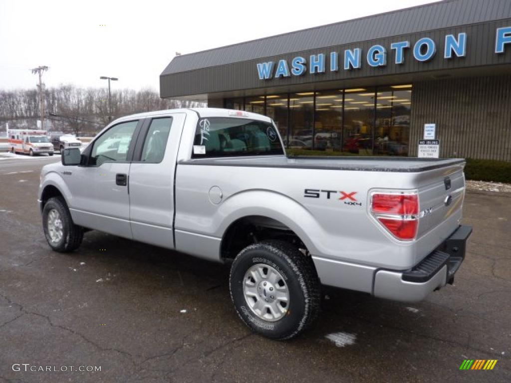 2011 F150 STX SuperCab 4x4 - Ingot Silver Metallic / Steel Gray photo #2