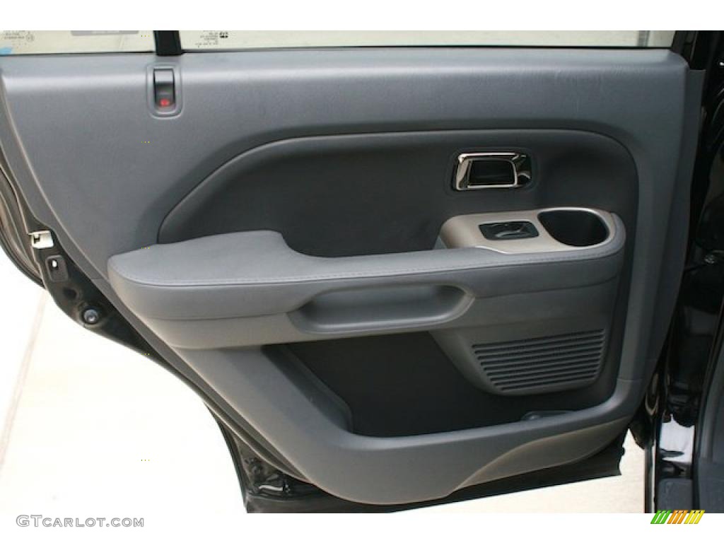 2007 Honda Pilot EX-L Gray Door Panel Photo #42828870
