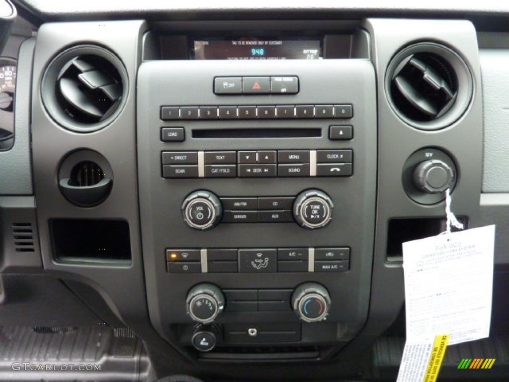 2011 Ford F150 STX SuperCab 4x4 Controls Photo #42829154