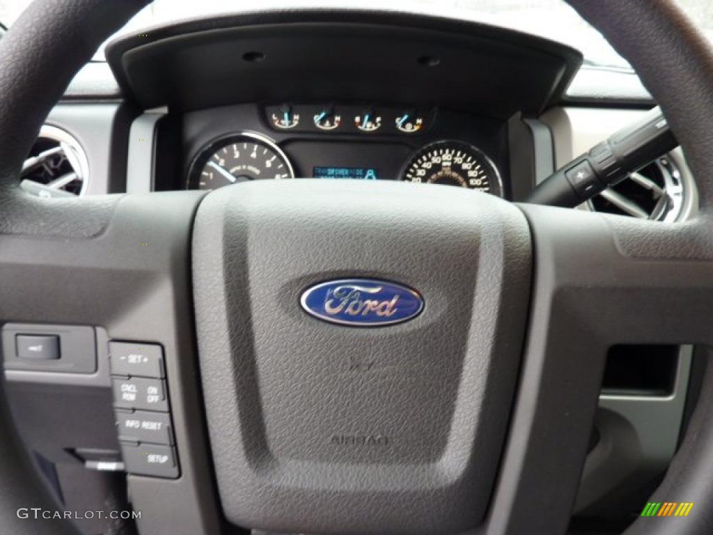 2011 F150 XLT SuperCrew 4x4 - Oxford White / Steel Gray photo #19
