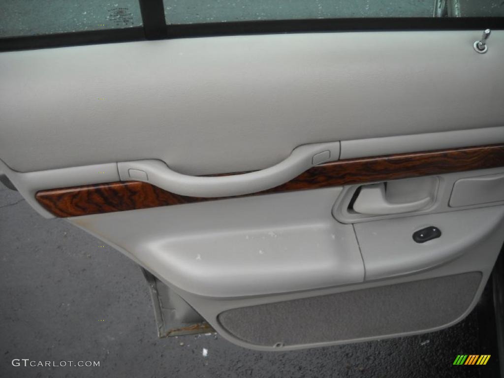 1999 Mercury Grand Marquis GS Light Graphite Door Panel Photo #42834546
