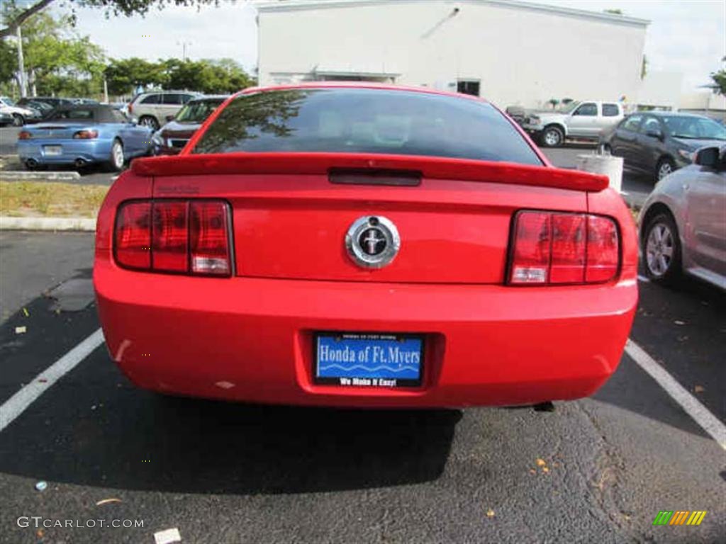 2007 Mustang V6 Deluxe Coupe - Torch Red / Dark Charcoal photo #3