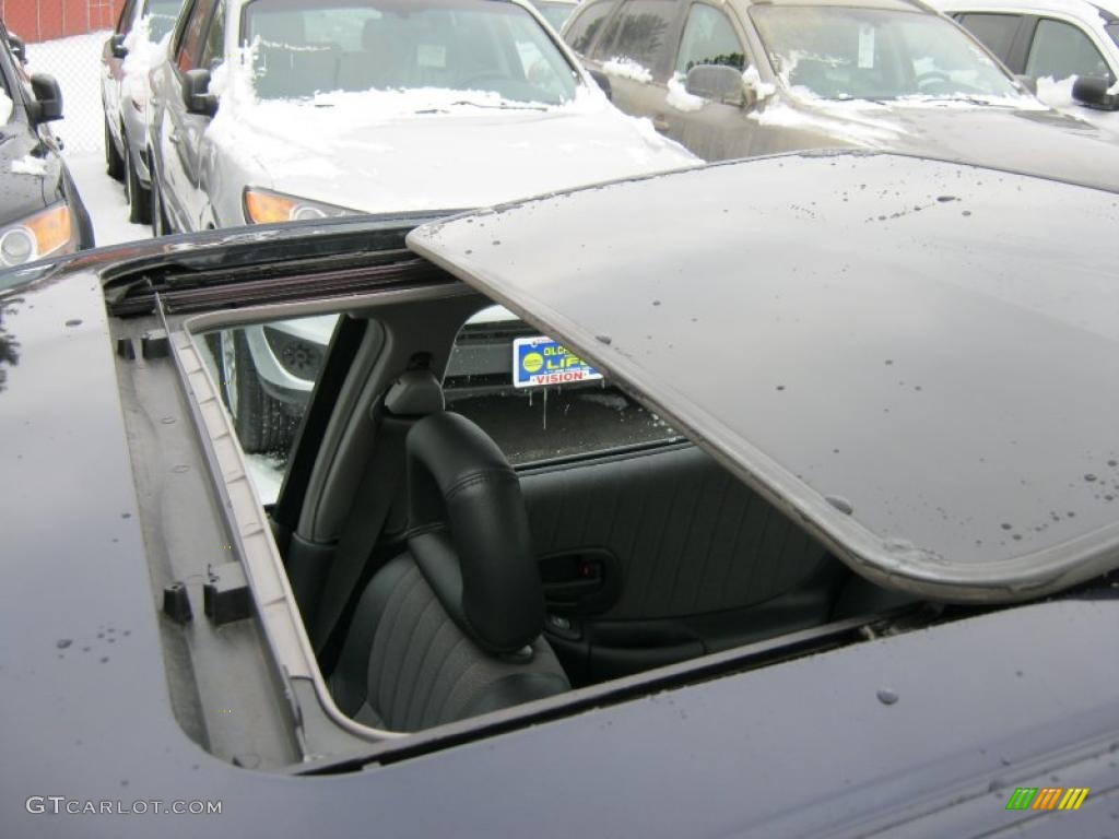 2003 Pontiac Grand Prix GTP Sedan Sunroof Photo #42835055