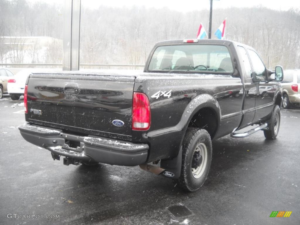 2003 F250 Super Duty XL SuperCab 4x4 - Black / Medium Flint Grey photo #4