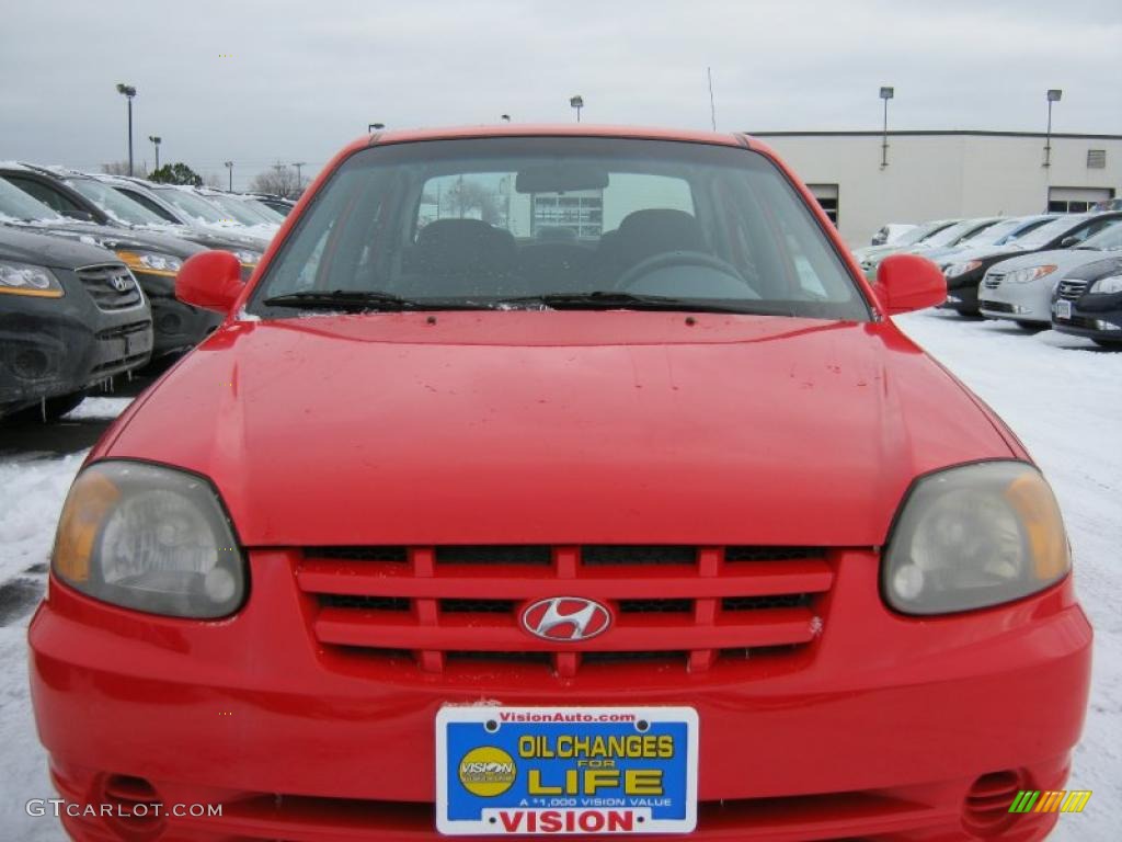2004 Accent GL Sedan - Retro Red / Gray photo #17