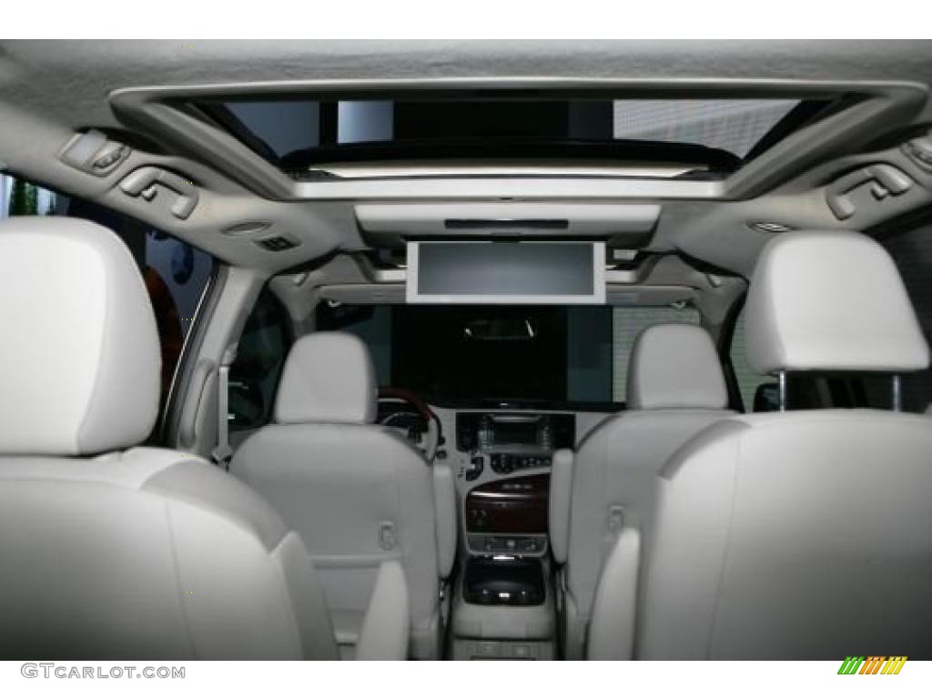 Light Gray Interior 2011 Toyota Sienna Limited AWD Photo #42838162