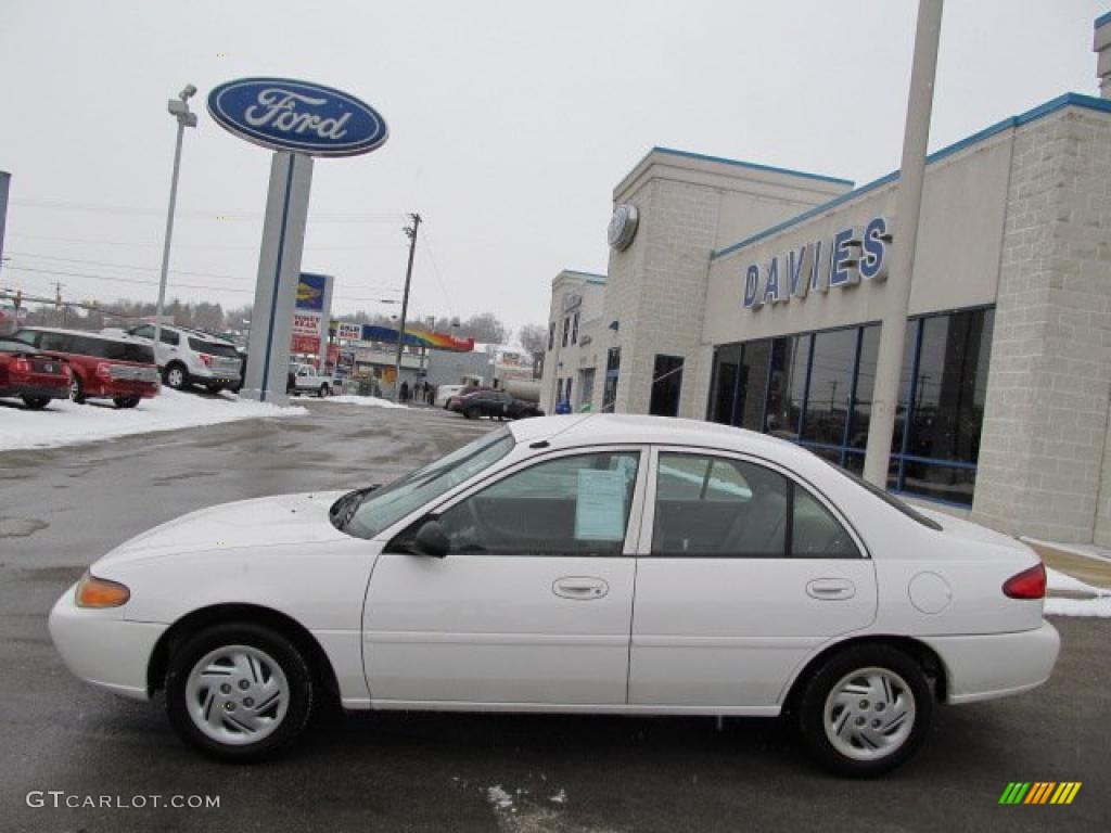 1998 Escort SE Sedan - Performance White / Beige photo #2